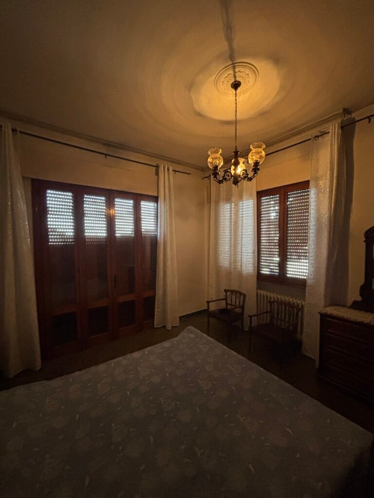 Entire building with two apartments and 190 m² of commercial space for sale - foto 10